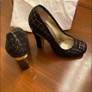 Elaine Turner Renee Black/Gold Croc Heel